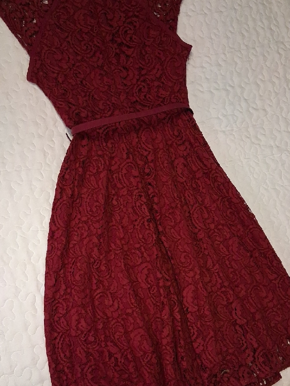 eva mendes for New York & Company Burgundy Lace Midi Dress with Cap Sleeves .... - Picture 9 of 10